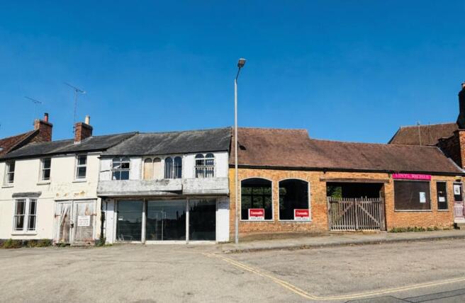 4 bed property, in Bristle Hill, £450,000