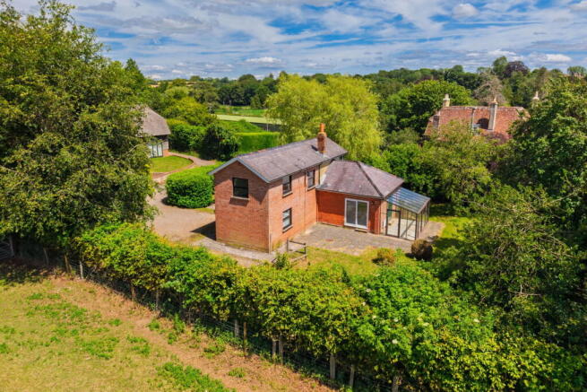 3 bed property, in The Coach House, £850,000
