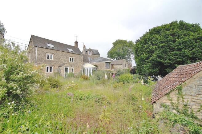 3 bed property, in Halfway Pitch, £375,000