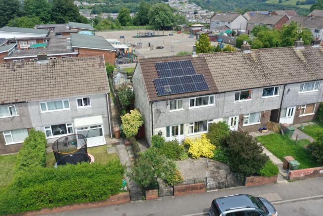3 bed property, in Conway Road, £155,000