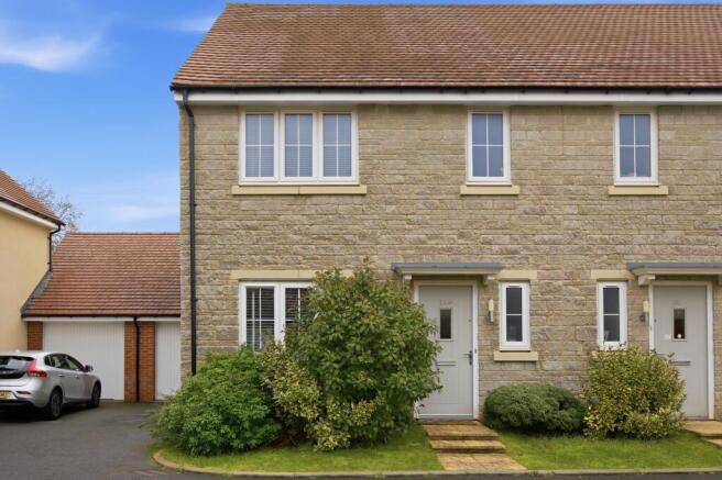 3 bed property, in Muntjac Road, £360,000