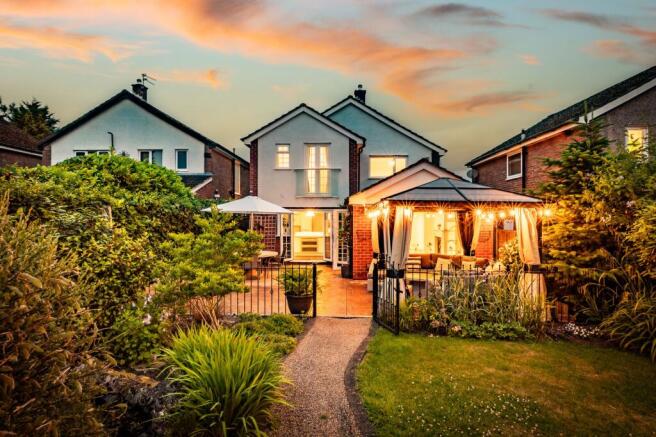 4 bed property, in Old Wool Lane, £735,000