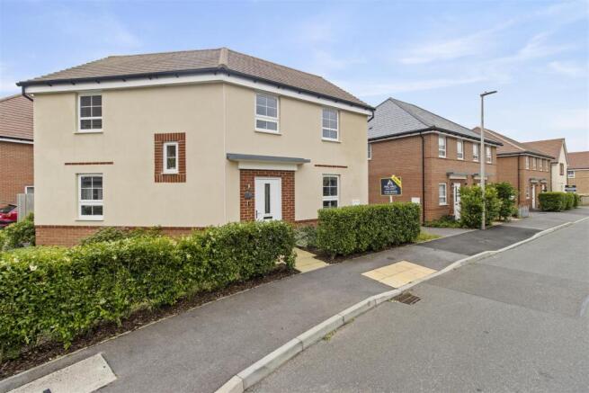 3 bed property, in Campbell Drive, £375,000