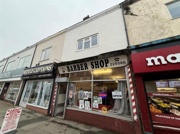 3 bed property, in Hessle Road, £130,000