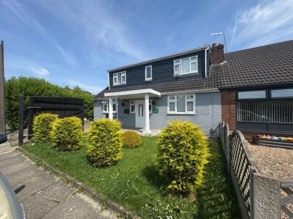 5 bed property, in 121 Cornwall Drive, £230,000