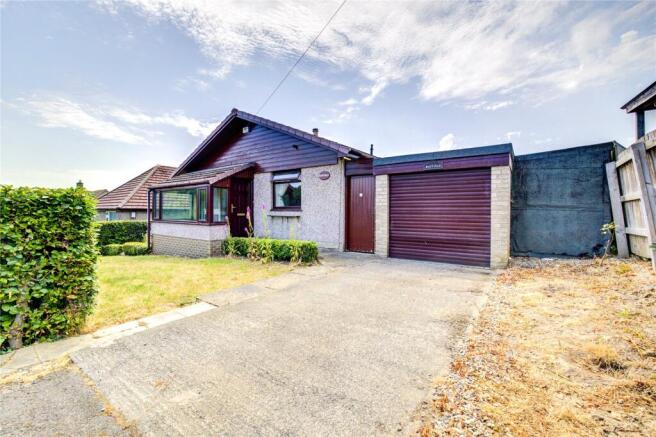 3 bed property, in Oakwood, £275,000