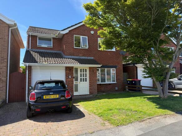 4 bed property, in Bay Horse Drive, £399,995