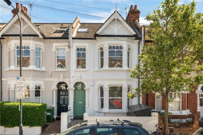 3 bed property, in Kenyon Street, £750,000