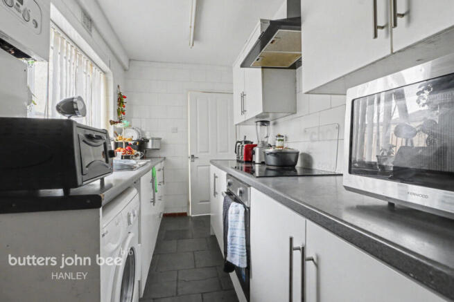3 bed property, in Cotesheath Street, £105,000