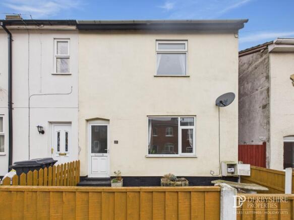 2 bed property, in Alport Terrace, £115,000