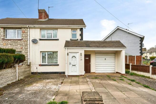 3 bed property, in Tyler Road, £200,000