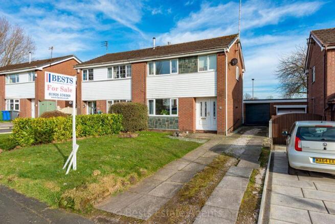 3 bed property, in Millersdale Grove, £215,000