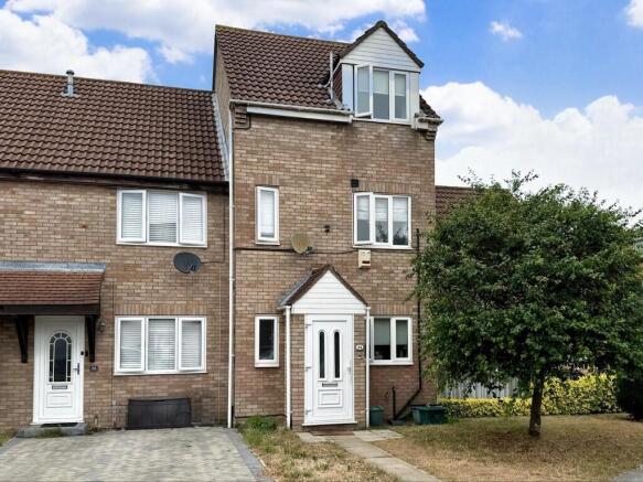 3 bed property, in Tollgate Drive, £350,000