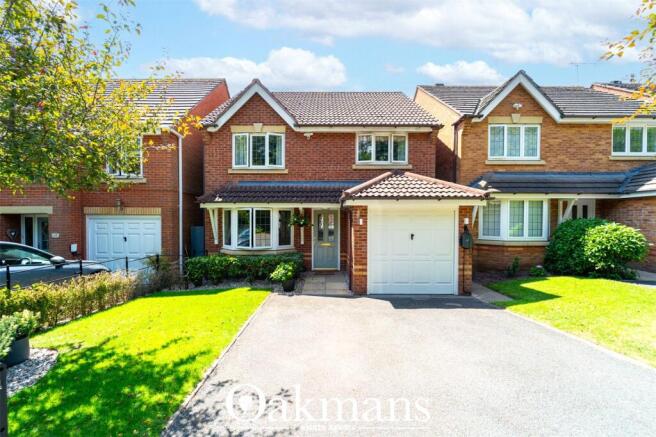 4 bed property, in Old Stratford Road, £460,000