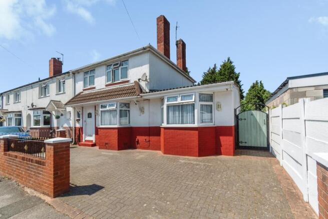 4 bed property, in Stanbury Avenue, £300,000