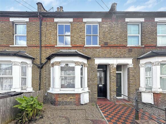 3 bed property, in Albion Road, £575,000