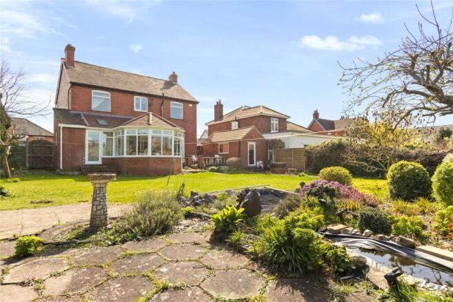 4 bed property, in St Helens Road, £400,000