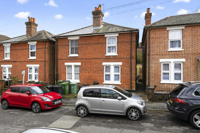 6 bed property, in Rupert Road, £500,000