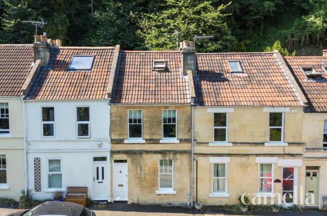 2 bed property, in Perfect View, £450,000