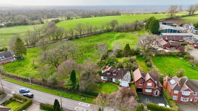 2 bed property, in Middlewood Road, £499,950