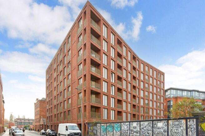 1 bed property, in Hulme Hall Road, £145,000