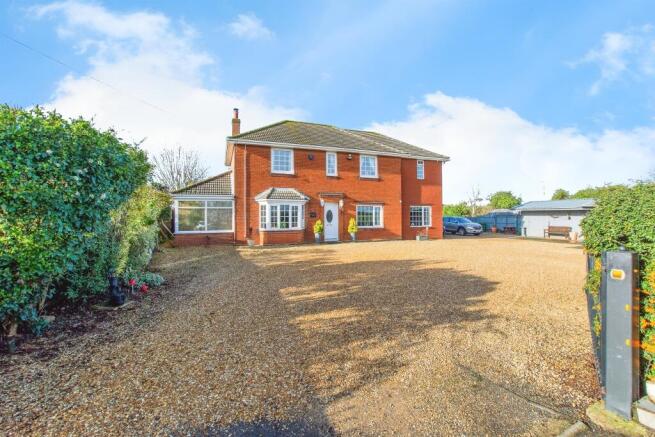 4 bed property, in Walton Road, £575,000