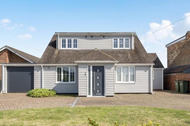 5 bed property, in Swan Lane, £535,000