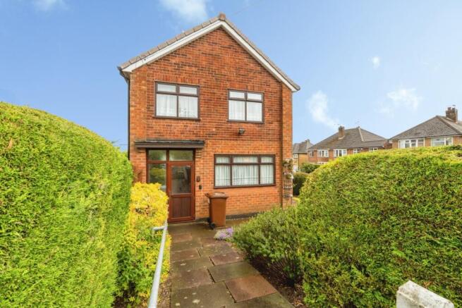 3 bed property, in Ryegate Crescent, £275,000