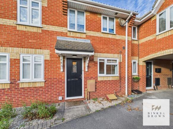 2 bed property, in Hemley Road, £300,000