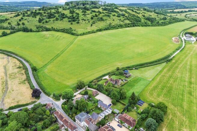 11 bed property, in Woodstock House and Suites, £2,250,000