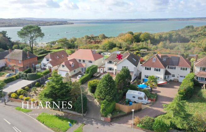 4 bed property, in Lake Drive, £1,000,000