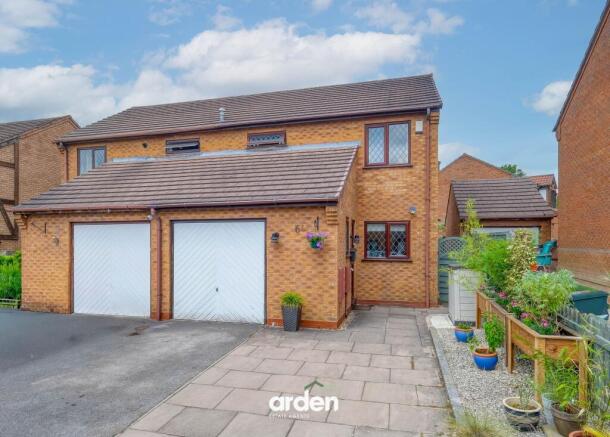 3 bed property, in Tilesford Close, £375,000