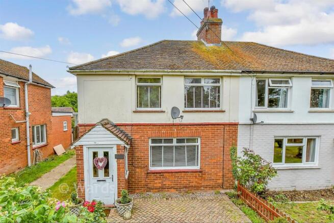 3 bed property, in Keycol Hill, £335,000