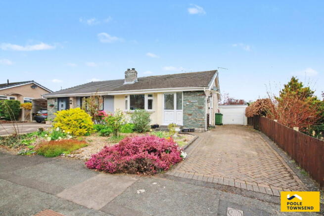 2 bed property, in Bellingham Road, £290,000