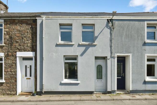 3 bed property, in Pretoria Terrace, £88,000