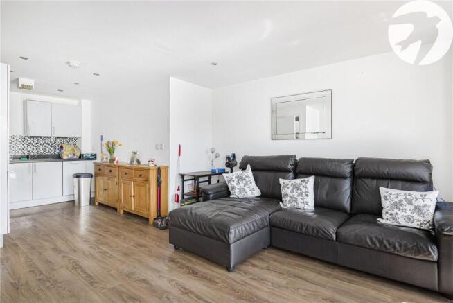 1 bed property, in Lett Lane, £190,000