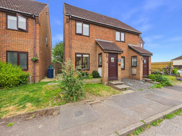 2 bed property, in Hill View, £395,000