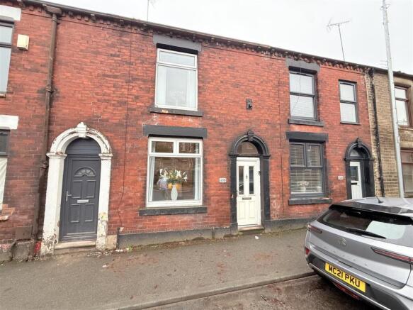 2 bed property, in Oldham Road, £180,000