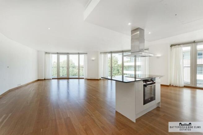 3 bed property, in The Bridge, £1,645,000