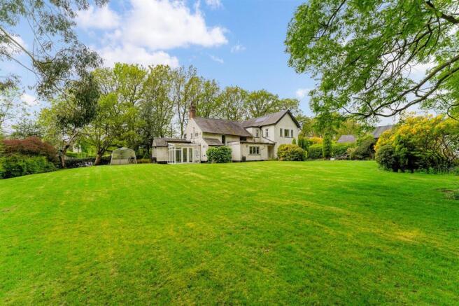 4 bed property, in Foden Lane, £900,000