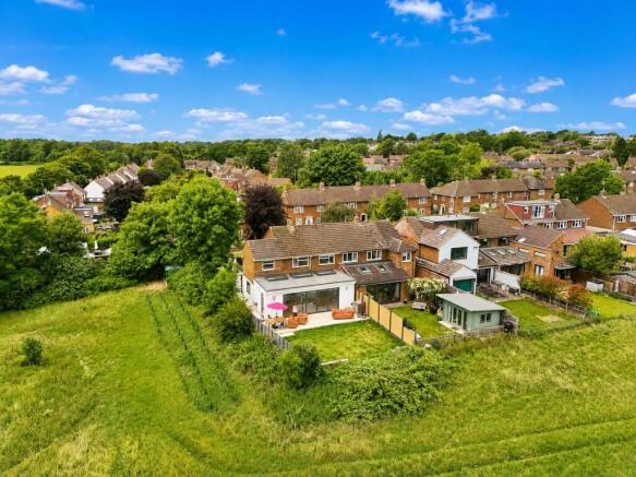4 bed property, in Cottonmill Lane, £900,000