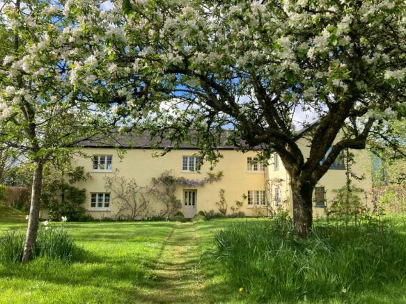 7 bed property, in Payhembury, £2,000,000