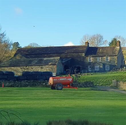 3 bed property, in Bampton, £700,000