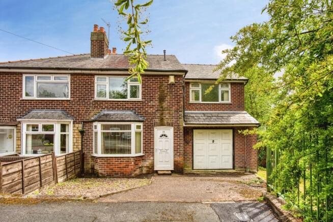 4 bed property, in Beechurst Road, £330,000