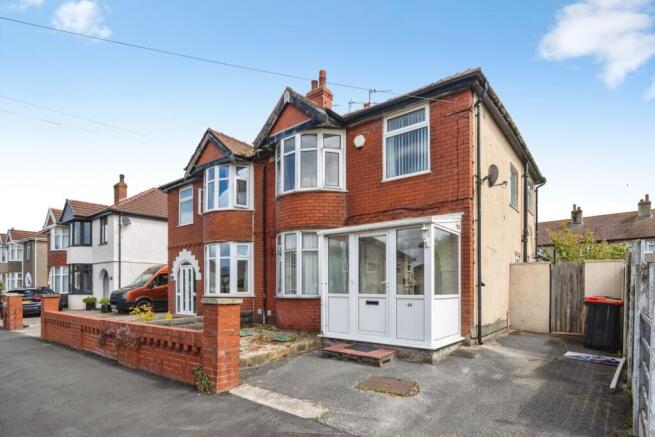 3 bed property, in Tibicar Drive East, £165,000