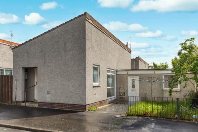 3 bed property, in 20 Mcleod Street, £118,000