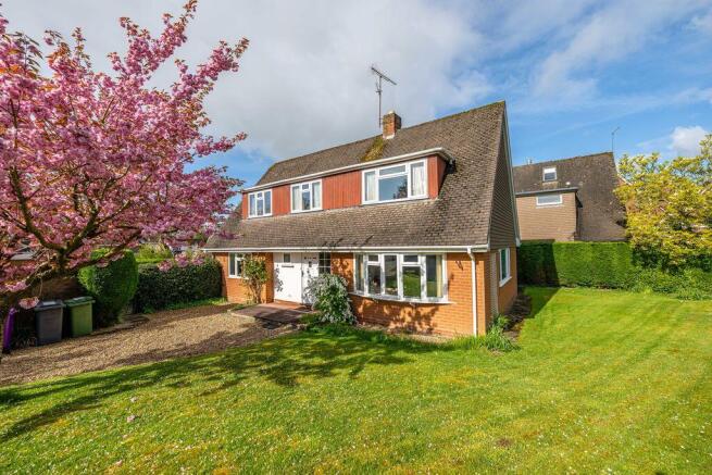 4 bed property, in Quail Green, £575,000