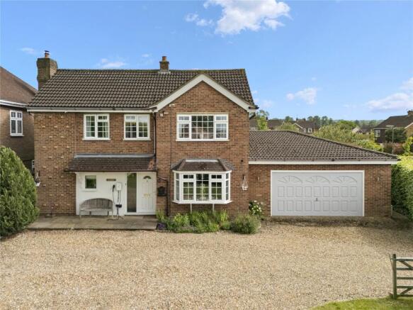 4 bed property, in Sole Farm Road, £995,000