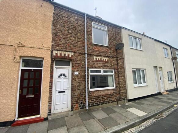 2 bed property, in Yeoman Street, £45,000