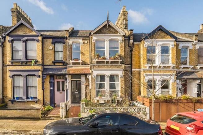 2 bed property, in Fernholme Road, £550,000